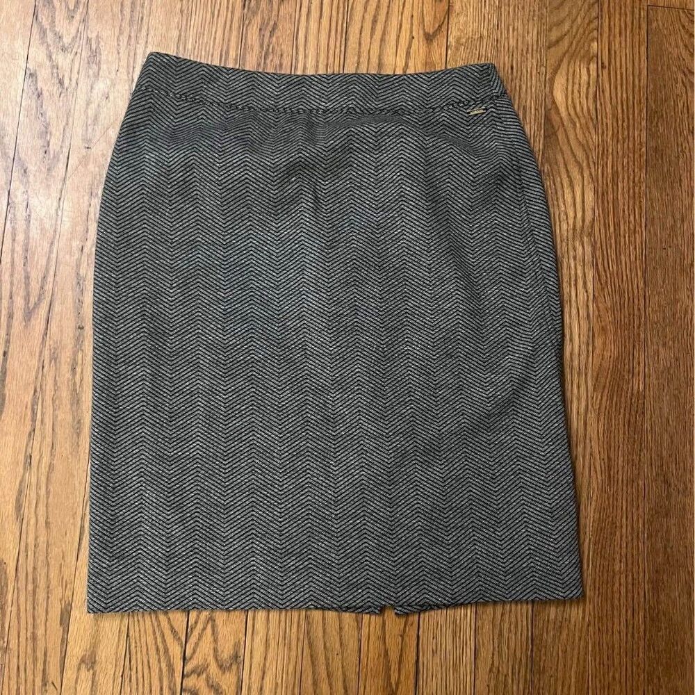 DKNY pencil skirt size 6